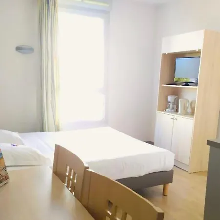 Lagrange L'escale Marine Aparthotel 3*