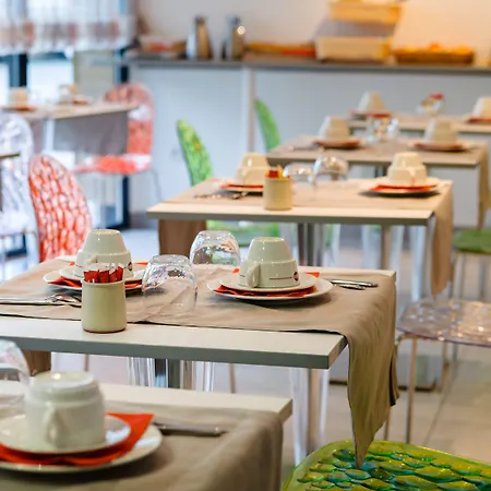 Lagrange L'escale Marine